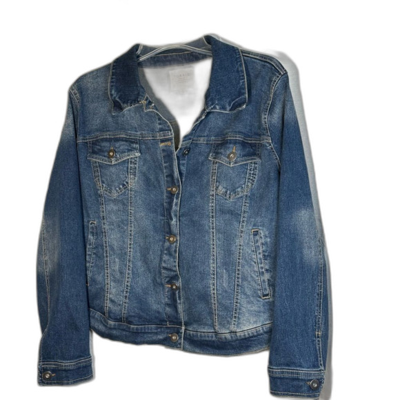 Torrid Blue Jean Trucker Jacket Medium Wash size 1xl Button front - Picture 2 of 9